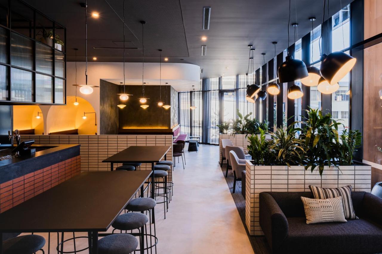 ホテル Abode Belconnen キャンベラ エクステリア 写真