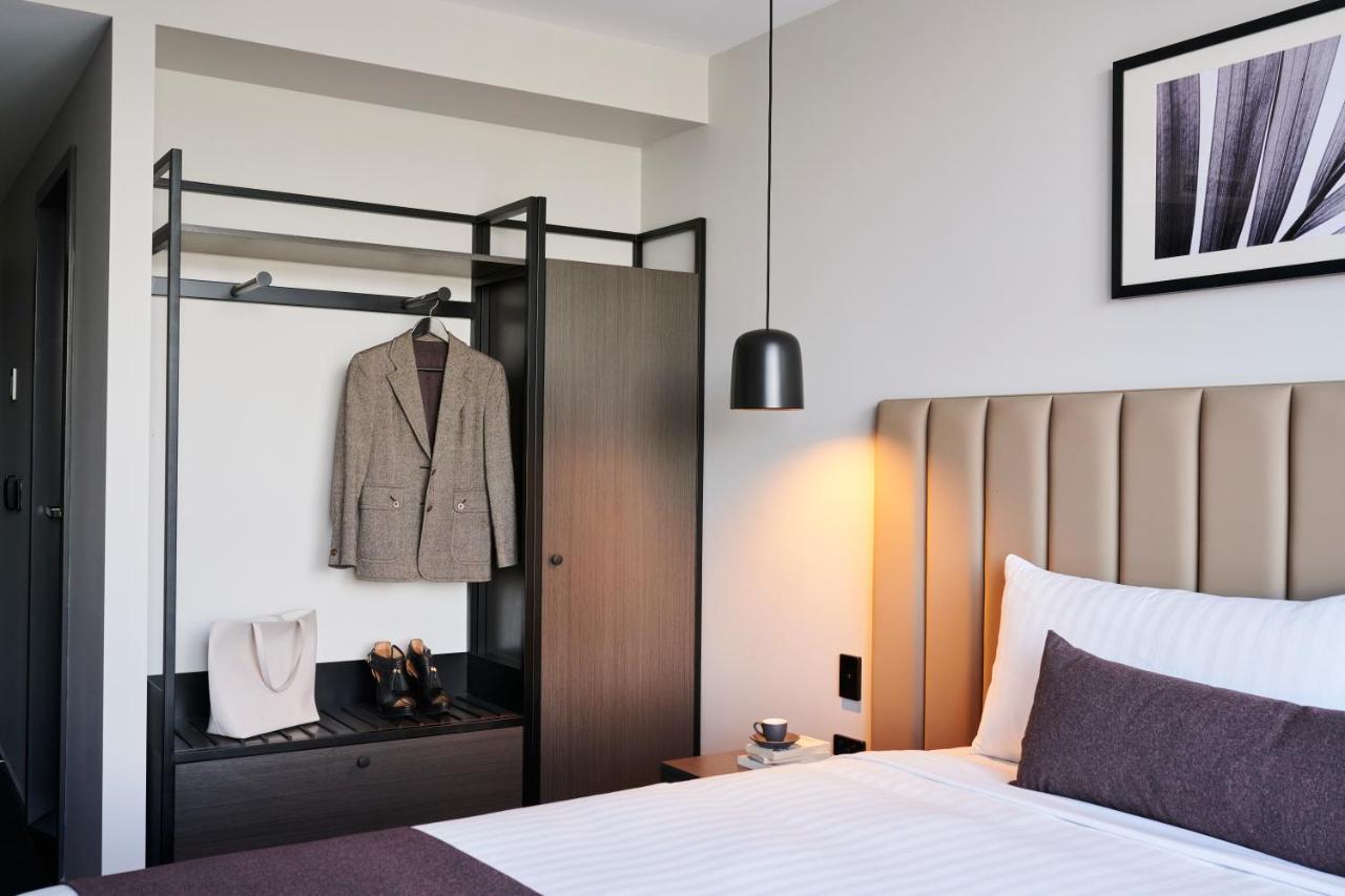ホテル Abode Belconnen キャンベラ エクステリア 写真