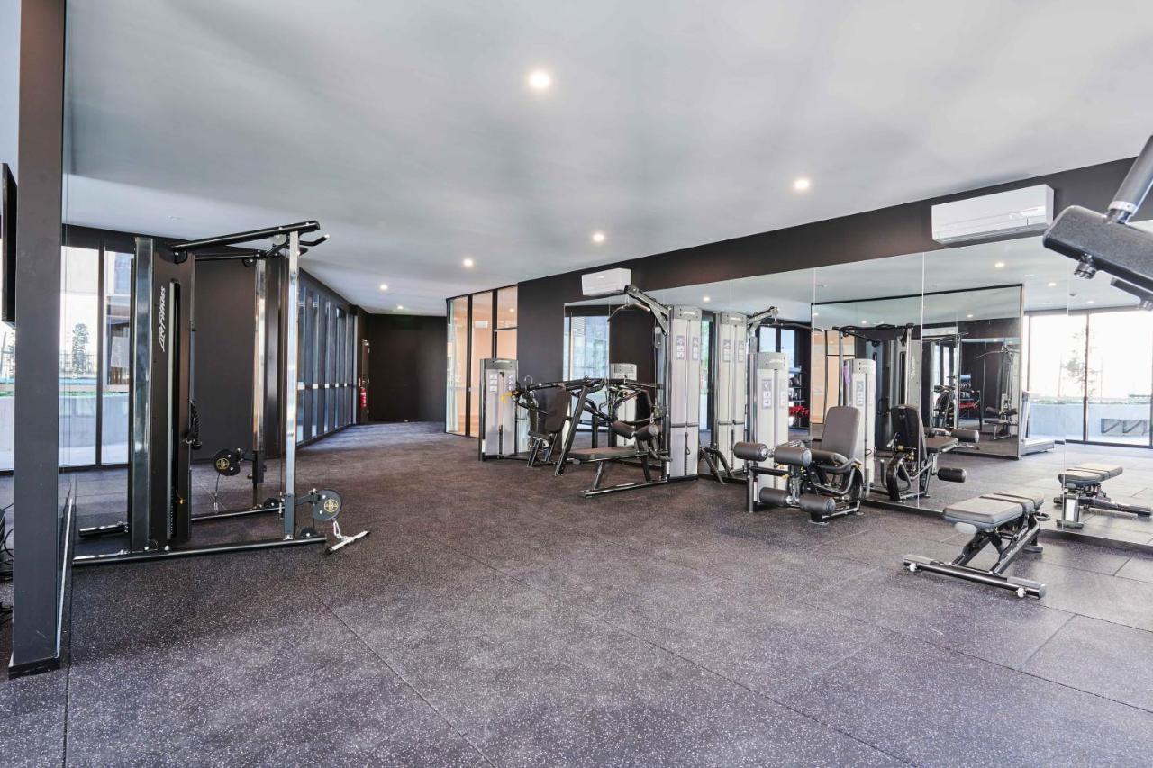 ホテル Abode Belconnen キャンベラ エクステリア 写真